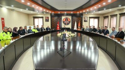 Erzurum Valisi Aydın Baruş’un başkanlığında, 2024-2027 Karayolu Trafik Güvenliği Stratejisi