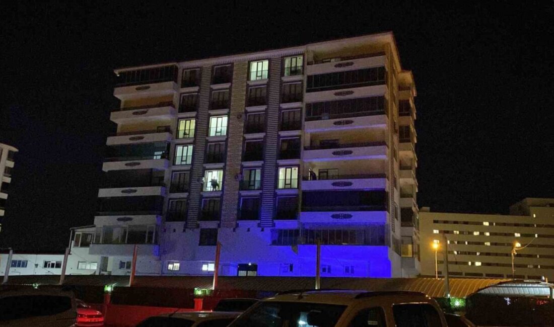 Elazığ’da bir adam, 4 yaşındaki çocuğunun gözü önünde eşini öldürdükten