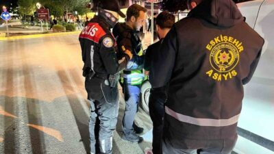 Eskişehir’de polis ekipleri, Kurban Bayramı öncesi gerçekleştirilen denetimde 265 kişi