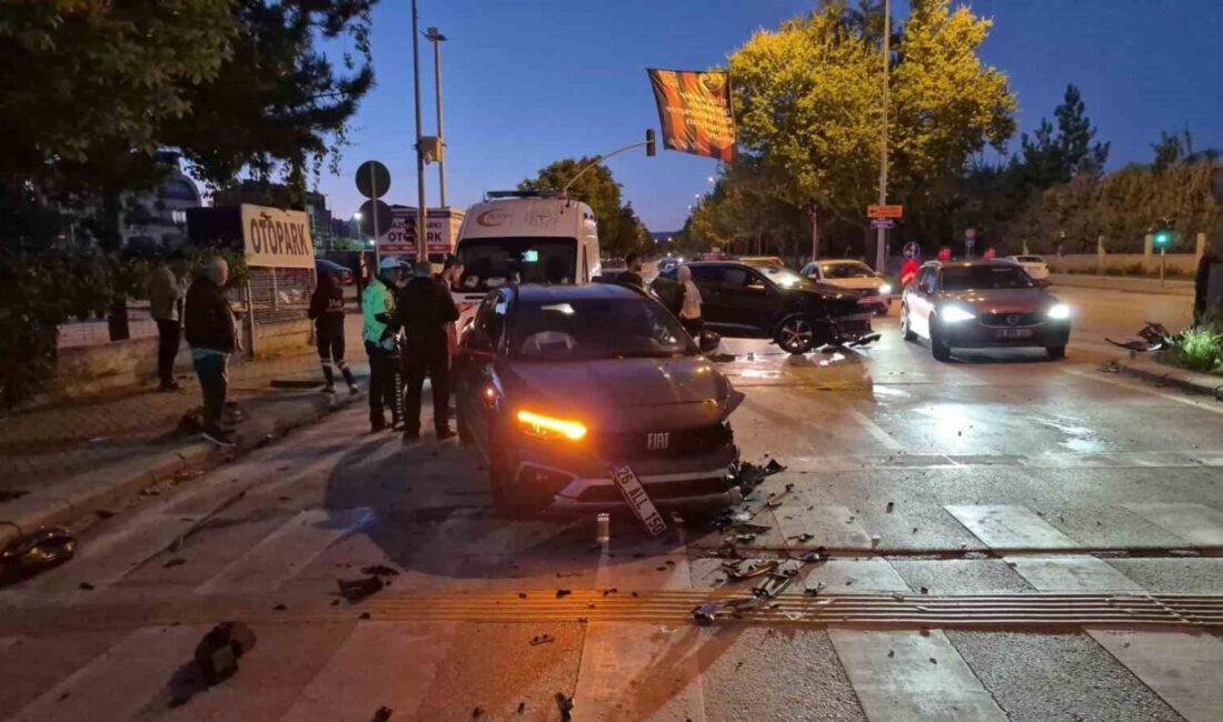 Eskişehir’de gerçekleşen trafik kazasında, iki otomobilin kavşakta çarpışması sonucunda 2