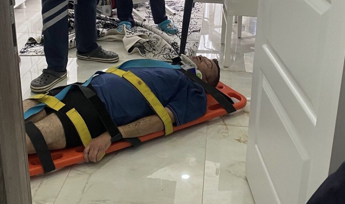Iğdır’da bir kişi, evinde mutfakta düşerek yaralandıktan sonra itfaiye, polis