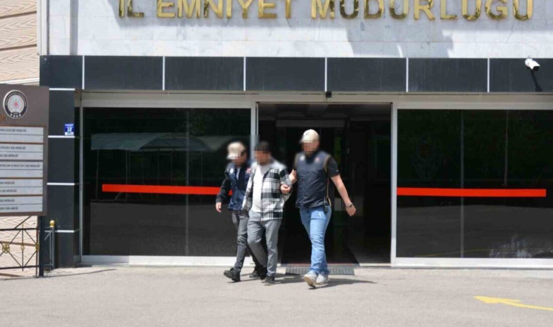 Sivas’ta, kaçak durumda olan ve FETÖ/PDY terör örgütüne üye olmaktan