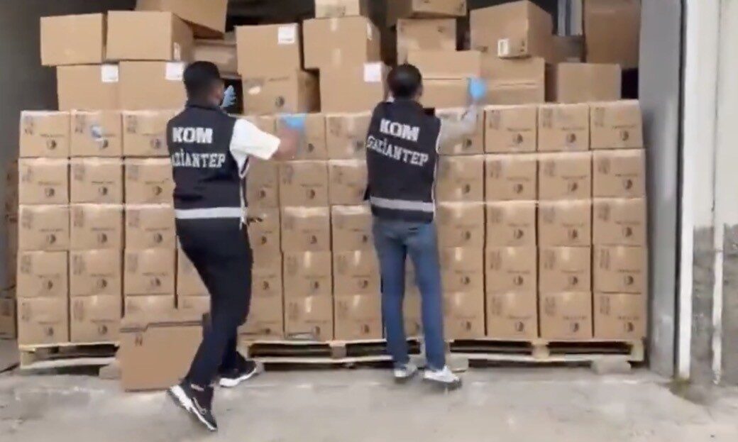 Gaziantep’te polis ekipleri tarafından gerçekleştirilen bir operasyonda 83 bin 679