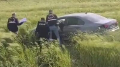 Gaziantep’in İslahiye ilçesinde meydana gelen trafik kazasında, iki otomobil çarpışarak