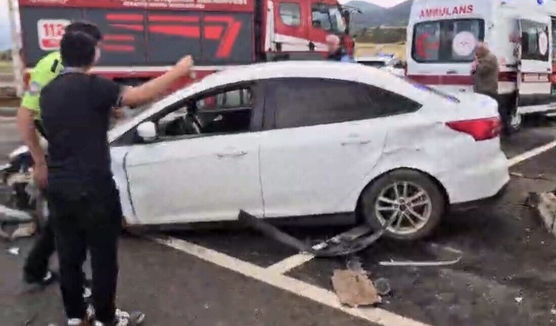 Gaziantep’in İslahiye ilçesinde meydana gelen trafik kazasında 6 kişi yaralandı.