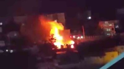 Kocaeli’nin Dilovası ilçesinde meydana gelen yangında, gecekondu evinin mutfak tüpü