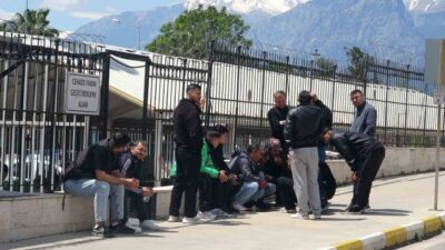 Antalya’da, yan yol ile ana yolun birleştiği noktada meydana gelen
