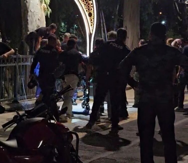 Mersin’in Silifke ilçesinde, Göksu Irmağı’nda sürüklenen bir şahsın ekipler tarafından