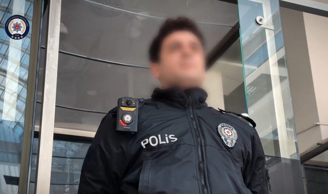 Hakkari Emniyet Müdürlüğü, yaka kamerası sisteminin şimdi farklı hizmet alanlarında