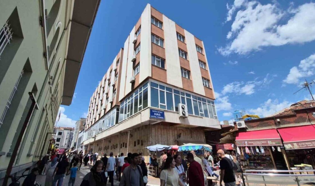 Eskişehir’de, 12 yaşındaki bir çocuk hamamda fenalaşarak hastaneye kaldırıldı ancak
