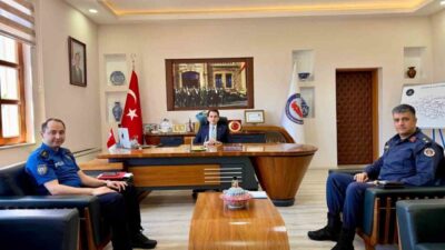 Hisarcık ilçesinde, Kaymakam Erkan Atam’ın başkanlığında bir asayiş toplantısı düzenlendi.