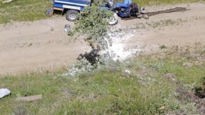 Bitlis’in Hizan ilçesinde, bir otomobil ile patpat olarak bilinen tarım