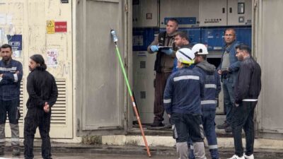 Iğdır’da bir işçi, Söğütlü Mahallesi İrfan Caddesi’ndeki bir elektrik trafosunda