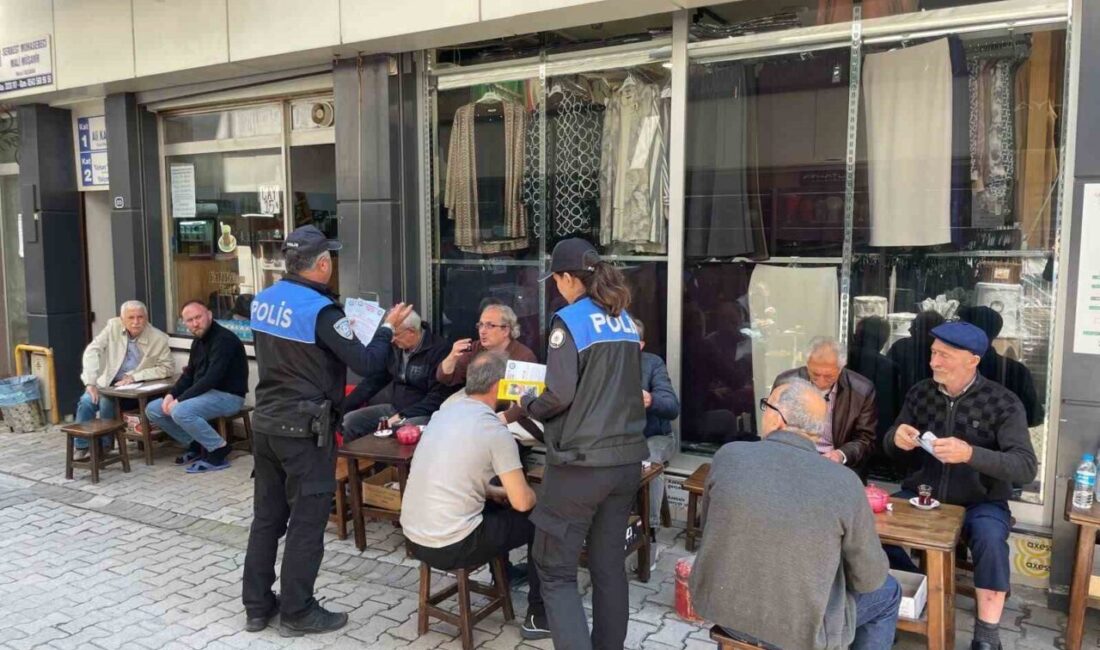 Samsun’un İlkadım ilçesinde polis ekipleri tarafından gerçekleştirilen bilgilendirme çalışması kapsamında