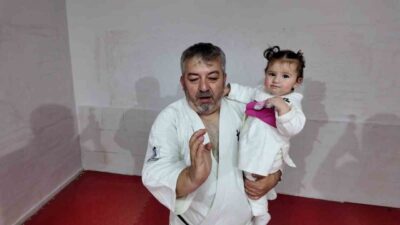 İnegöl ilçesinde yaşayan Kocal ailesi, karateyi sadece bir spor dalı