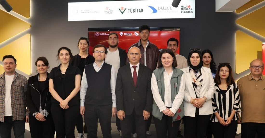 Düzce Üniversitesi’nde gerçekleşen bir etkinlikte konuşan Prof. Dr. Resul Kara,