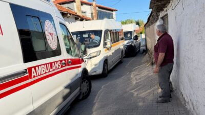 Kula ilçesinde servis şoförlüğü yapan 57 yaşındaki bir adam, işçileri