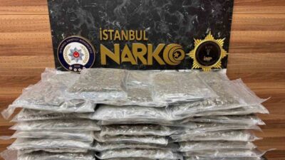 İstanbul’un Kartal ilçesinde gerçekleşen bir operasyonda, bir ev ile araçta