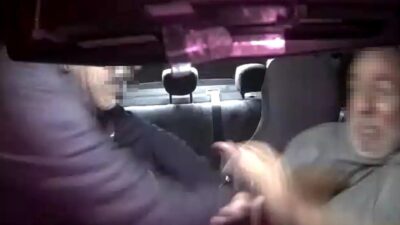 Karabağlar ilçesinde bir müşteri gibi binen ve şoförü ücret verme