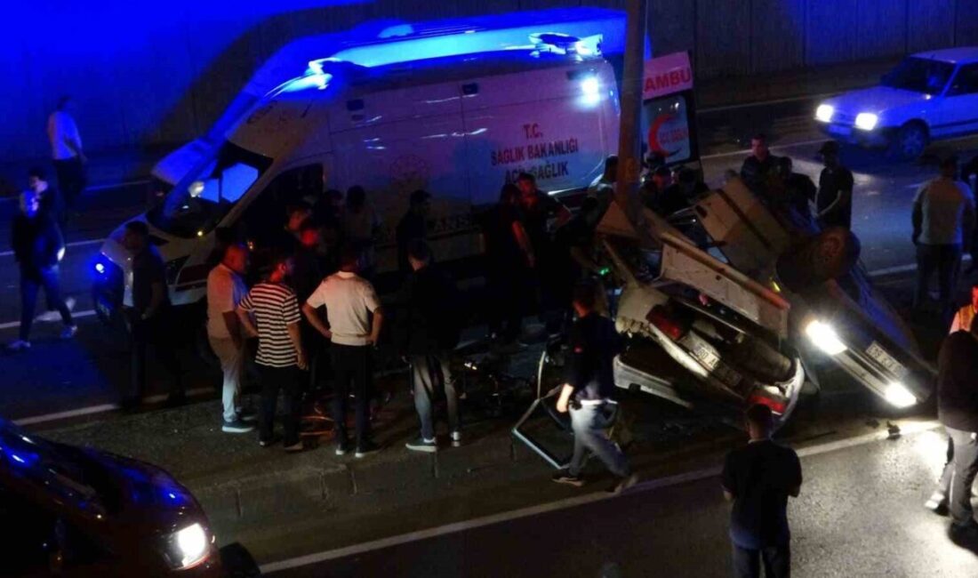 Kahramanmaraş’ta bir otomobil, Onikişubat ilçesi Batı Çevre Yolu Hal Kavşağı