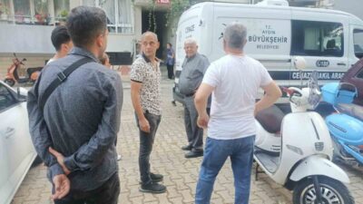 Efeler ilçesinde kanser tedavisi gören bir yaşlı adam, eşi tarafından