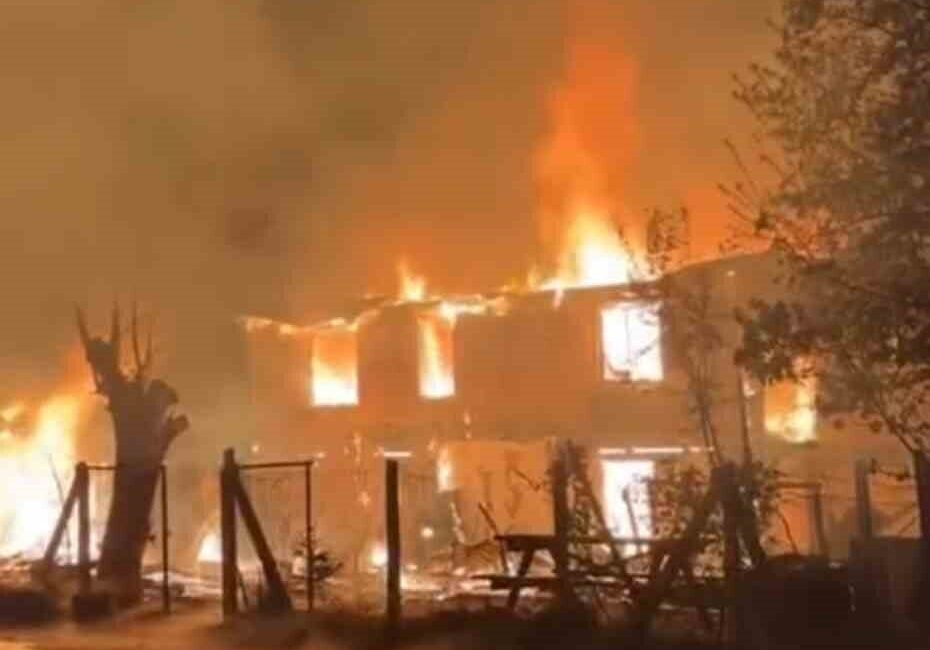 Karabük’ün Eskipazar ilçesine bağlı Sofular köyünde meydana gelen yangında 2