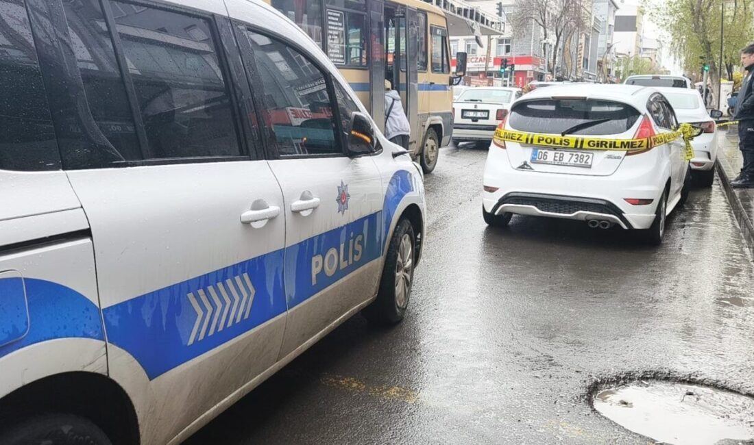 Kars’ın merkezi Faikbey Caddesi’nde meydana gelen olayda, iki kişi arasında