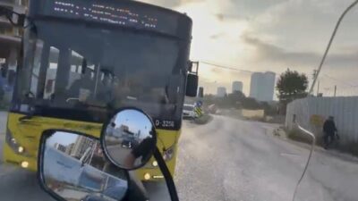 Kartal’da, bir motosiklet sürücüsü, yeşil ışıkta ilerlediği sırada kırmızı ışıkta