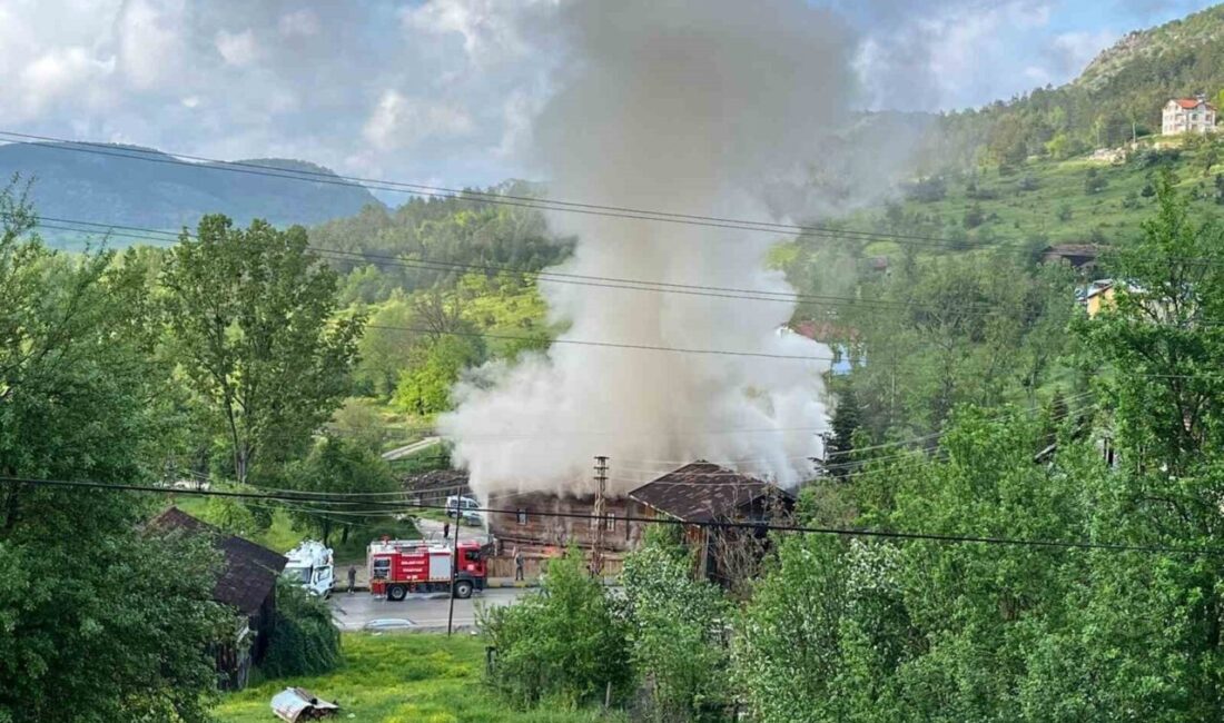 Kastamonu’nun Pınarbaşı ilçesinde yer alan 250 yıllık tarihi Paşa Konağı,