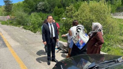 Karabük’te meydana gelen trafik kazasında, iki otomobilin çarpışması sonucunda 4