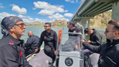 Felahiye ilçesinde, bayramın ikinci günü Yaşar Karayel Viyadüğü’nden Kızılırmak’a düşen
