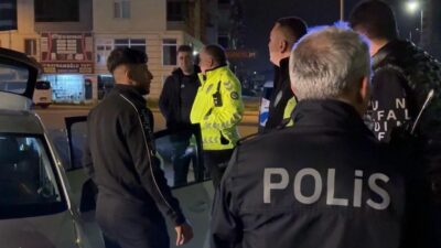 Kayseri’nin Kocasinan ilçesinde polis tarafından durdurulan bir araç sürücüsü, alkollü
