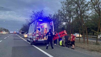 Çorlu ilçesinde meydana gelen trafik kazasında, polis memuruna otomobil çarptı.