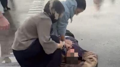 Yozgat’ta bir yaya, kaza yapanlara yardım etmek için yolun karşısına