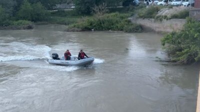 Erbaa ilçesinde Kelkit Çayı’na düşen ve halen kayıp olan 2