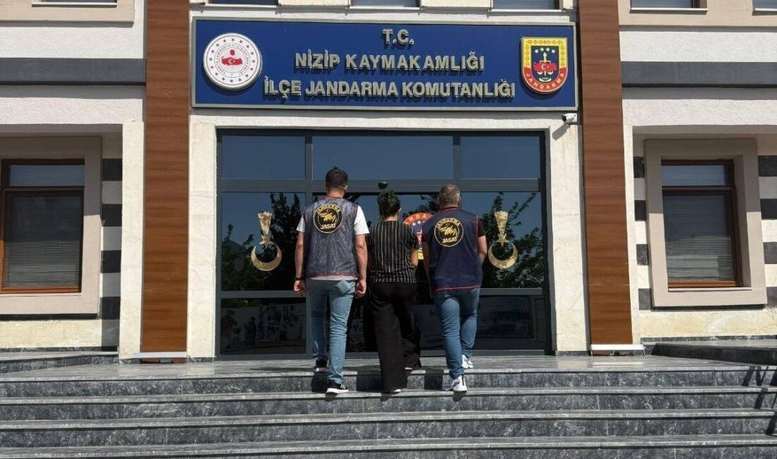 Gaziantep’te, silahlı yağma suçundan 15 yıl hapis cezasıyla aranan bir