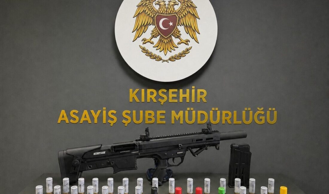 Kırşehir İl Emniyet Müdürlüğü’nün yaptığı operasyonlarda, ruhsatsız av tüfeği ve