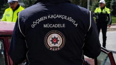 Kırşehir’de Göçmen Kaçakçılığıyla Mücadele ve Hudut Kapıları Şube Müdürlüğü ekipleri,