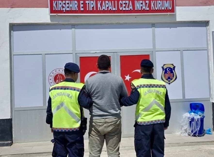 Kırşehir ilinde jandarma tarafından gerçekleştirilen operasyonda, 8 yıl 4 ay