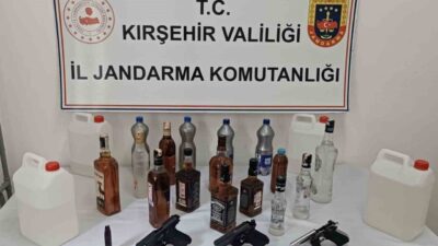 Kırşehir’de jandarma ekiplerinin gerçekleştirdiği operasyonlarda, 45 litre kaçak alkol ile