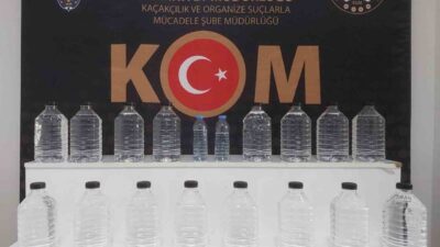 Kırşehir’de polis ekipleri, durdurdukları bir araçta 1 litre el yapımı