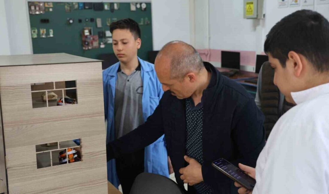 Kırşehir ‘de bulunan Endüstri ve Mesleki Teknik Anadolu Lisesi’nin elektrik