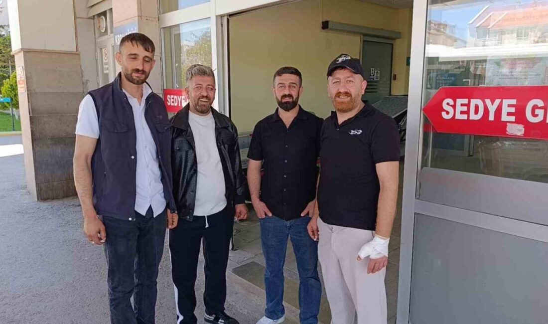 Kırşehir’de bayram namazından sonra kurban kesmeye çalışan bazı vatandaşlar, kesim