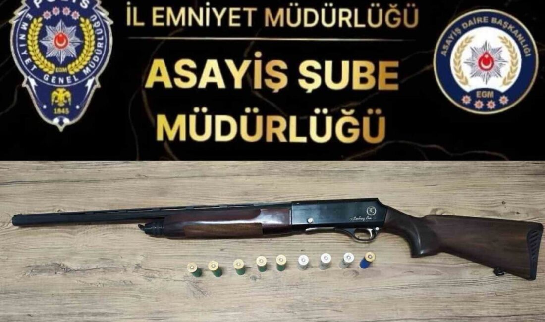 Adıyaman’da, bir kişi üvey kız kardeşinin çalıştığı iş yerinin önünde