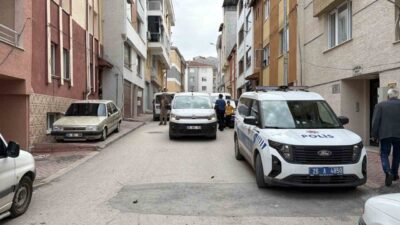 Eskişehir’de bir kombi teknisyeni, bakım yapmak için gittiği bir evde