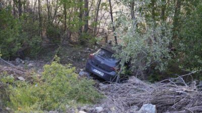 Torul ilçesine bağlı Harmancık Köyü mevkiinde meydana gelen trafik kazasında,