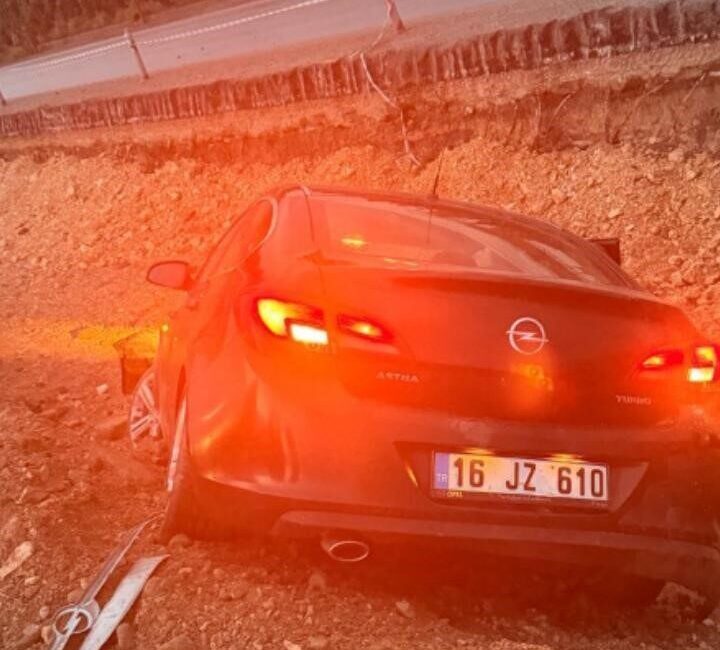 Bursa’nın İnegöl ilçesinde meydana gelen bir kazada kontrolden çıkan bir