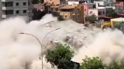 Adana’da bir kadının, kontrolsüz şekilde gerçekleştirilen bina yıkımından son anda