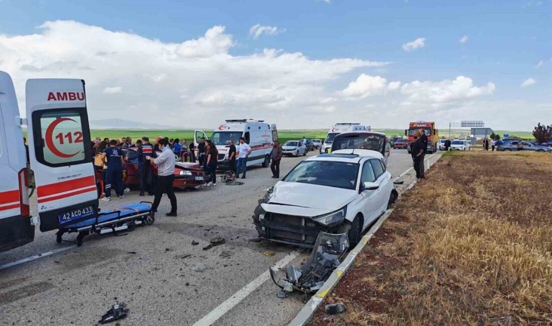 Kulu ilçesinde meydana gelen trafik kazasında 2 otomobilin çarpışması sonucu