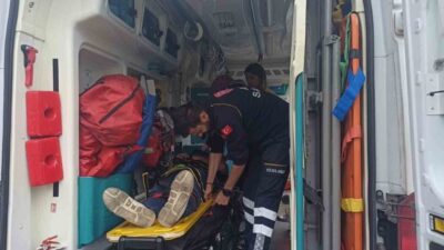 Konya’nın Seydişehir ilçesinde meydana gelen trafik kazasında otomobil ile motosiklet